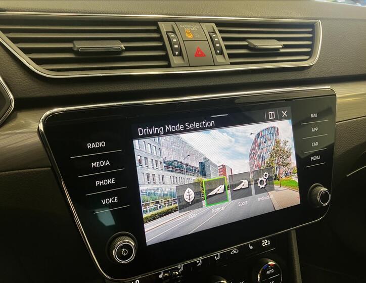 Škoda Superb 9