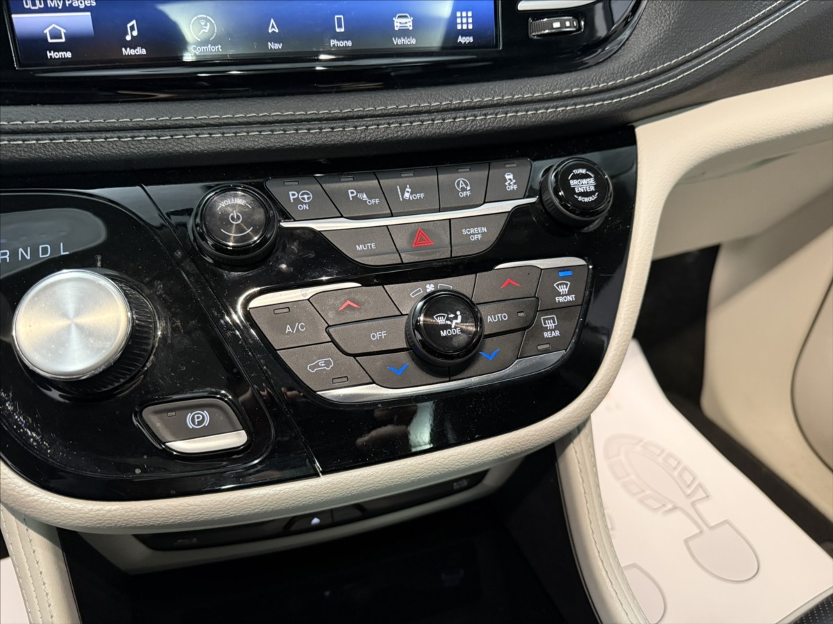 Chrysler Pacifica