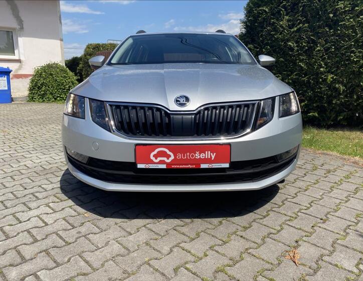 Škoda Octavia 9