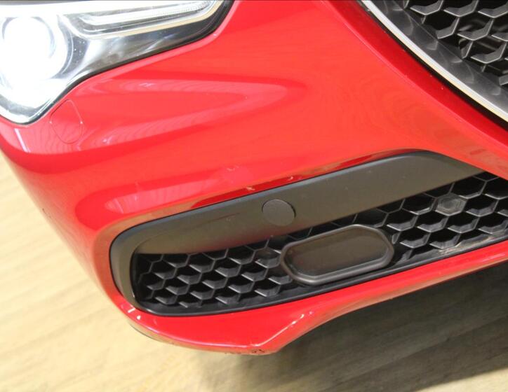 Alfa Romeo Stelvio 5