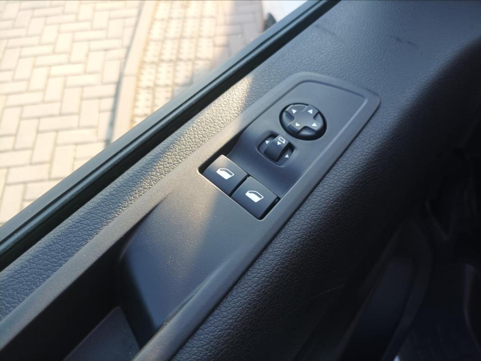 Toyota ProAce 8