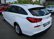 Hyundai i30 4