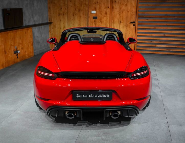 Porsche 718 34