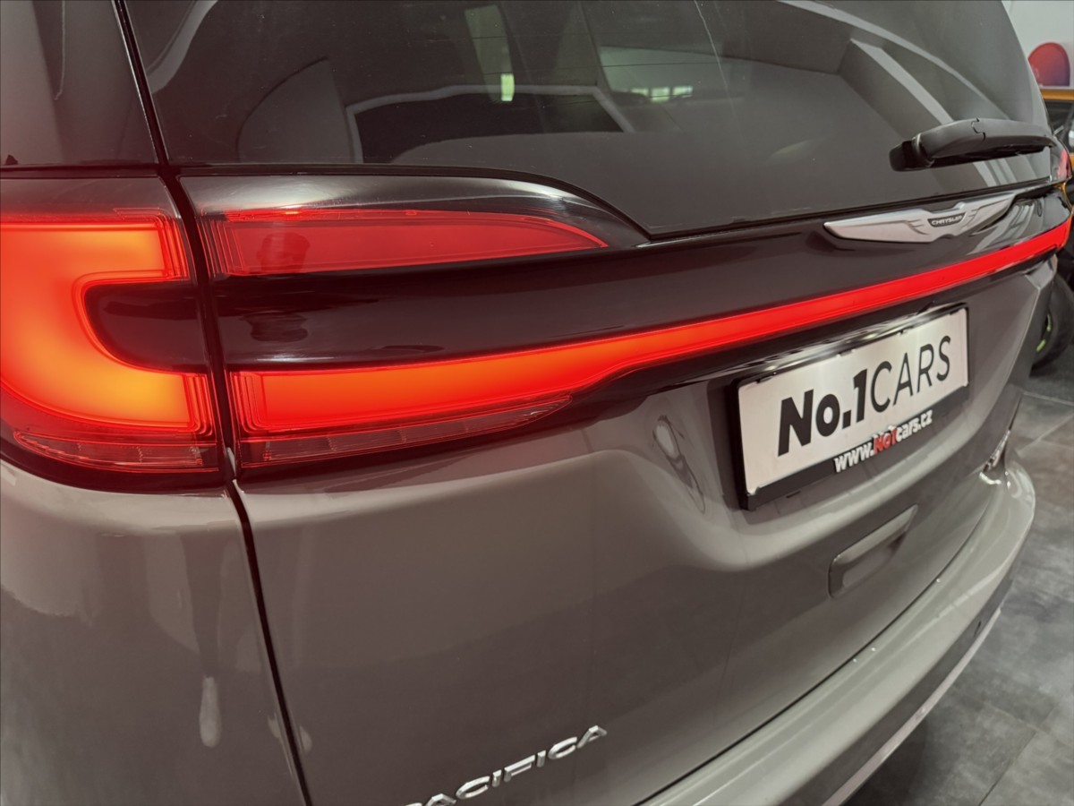 Chrysler Pacifica