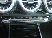 Mercedes-Benz GLB 17