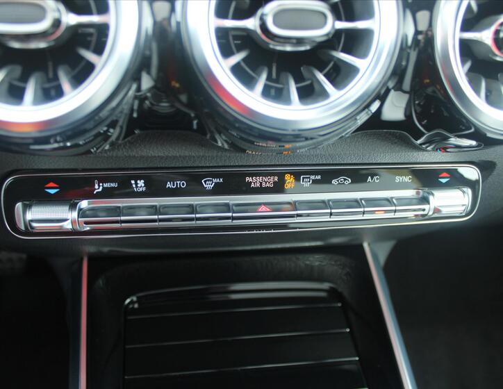 Mercedes-Benz GLB 17