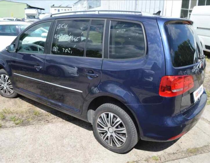 Volkswagen Touran 10