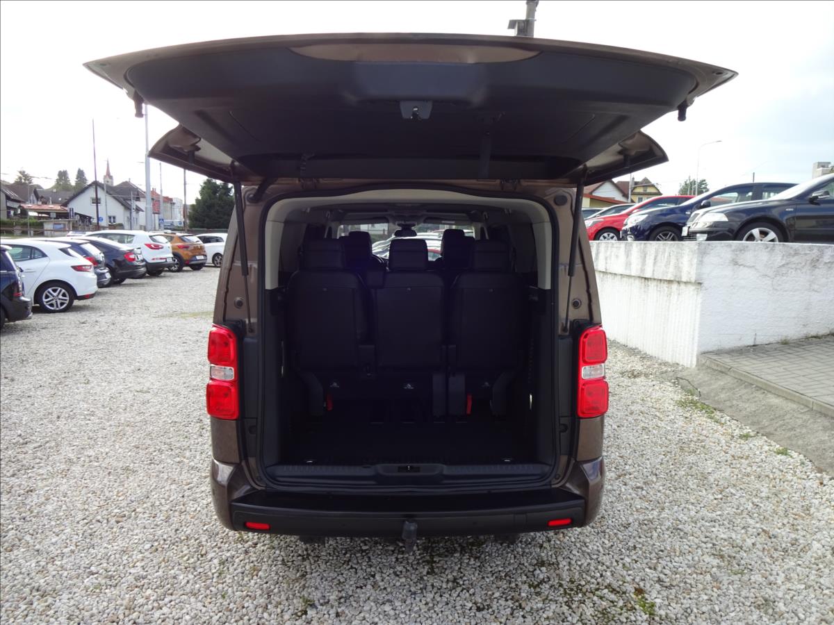 Peugeot Traveller