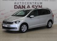 Volkswagen Touran 1