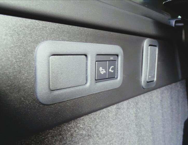 Land Rover Range Rover Velar 6