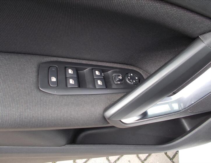 Peugeot 308 26