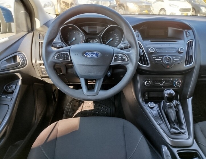 Ford Focus 17