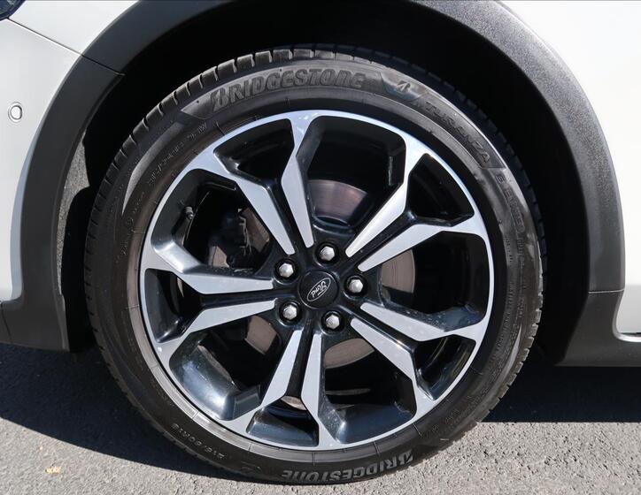 Ford Focus 24