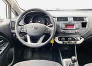 KIA Rio 10