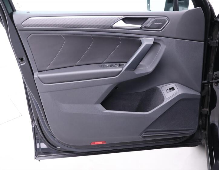 Volkswagen Tiguan 12