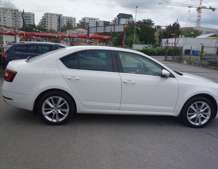 Škoda Octavia 8