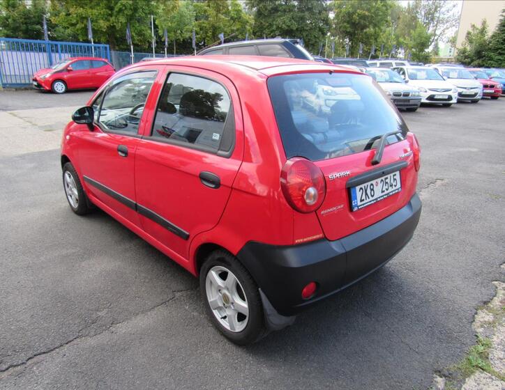 Chevrolet Spark 4