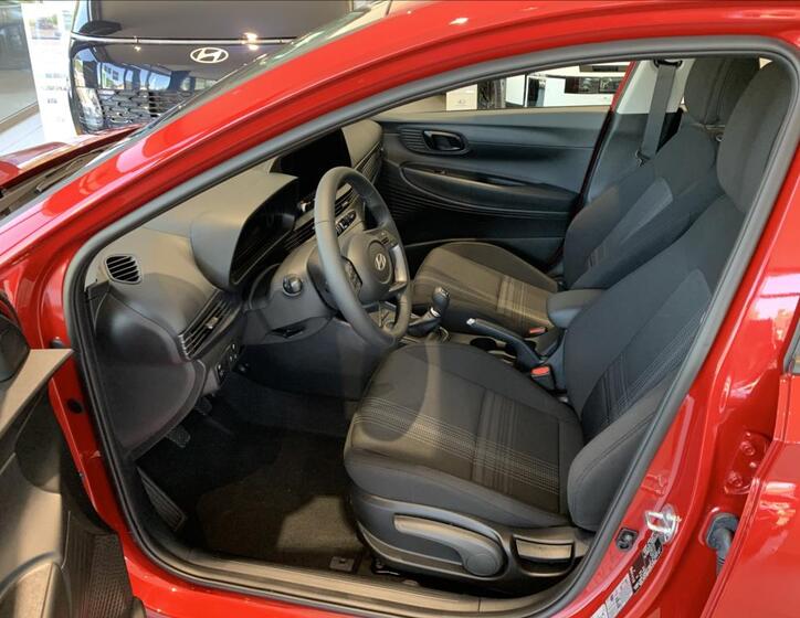 Hyundai i20 21