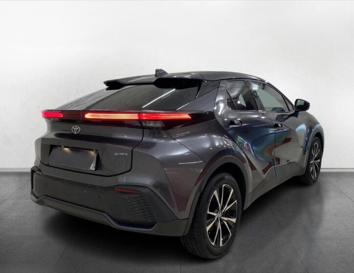 Toyota C-HR 7