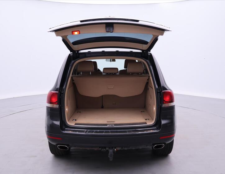 Volkswagen Touareg 9