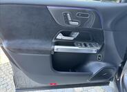 Mercedes-Benz GLB 4