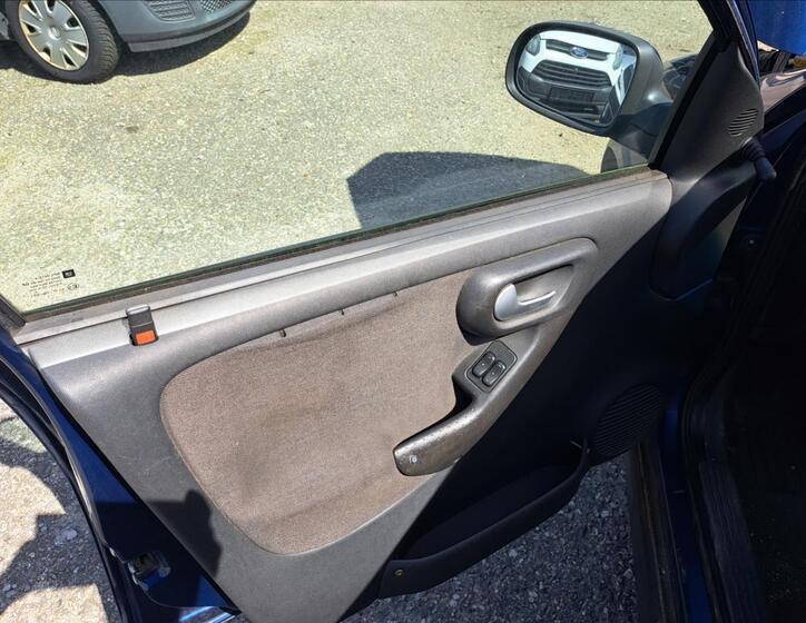 Opel Corsa 28