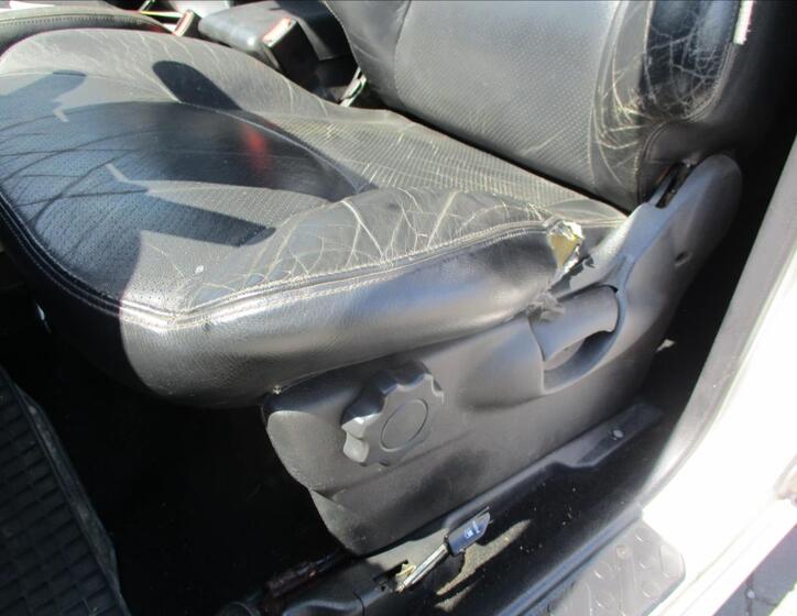Nissan Terrano 17