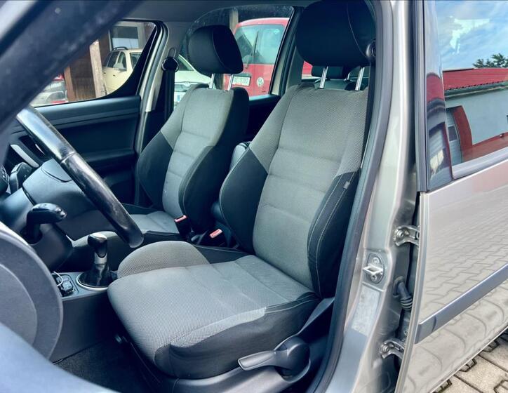 Škoda Roomster 9