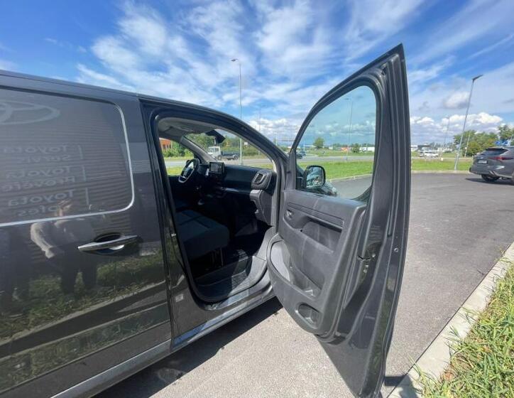 Toyota ProAce 19