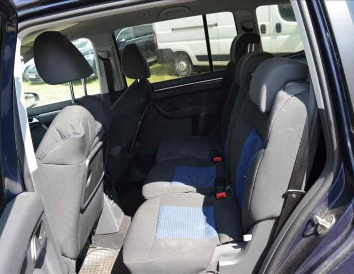 Volkswagen Touran 20