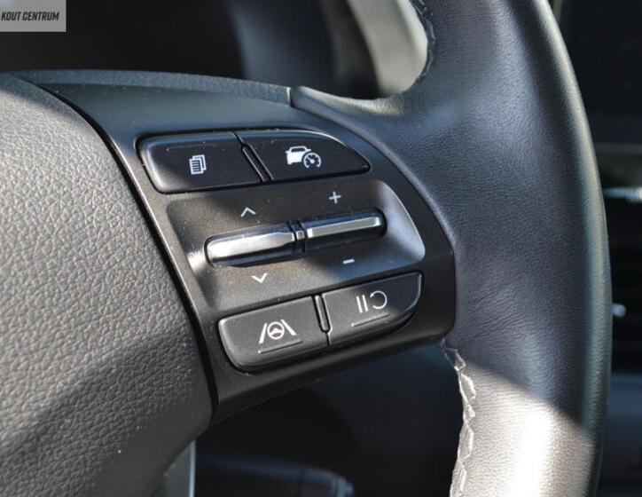 Hyundai i30 25
