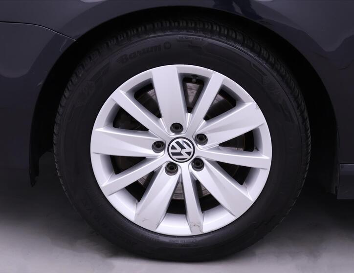 Volkswagen Passat 35