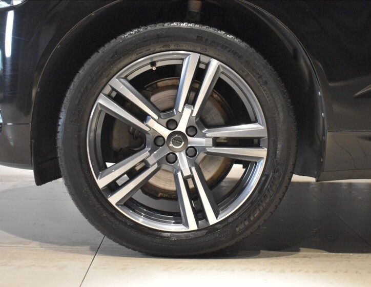 Volvo XC60 7