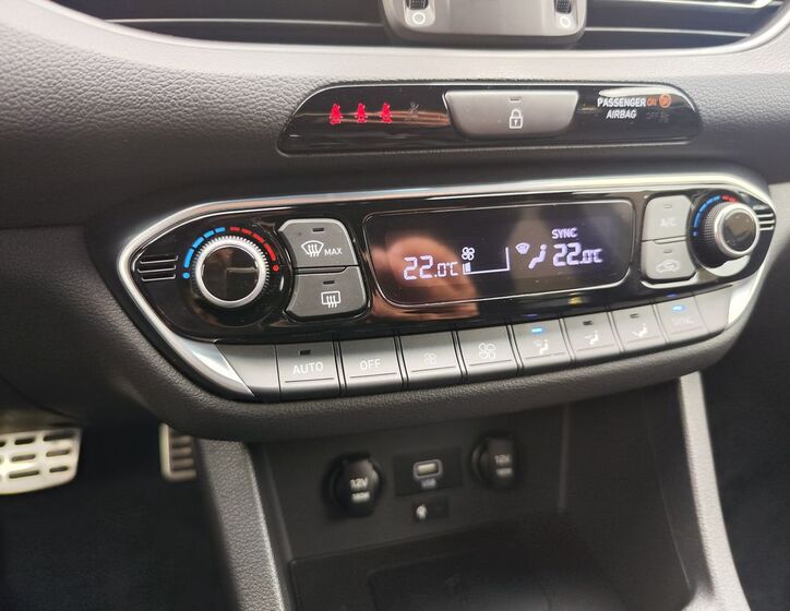 Hyundai i30 21