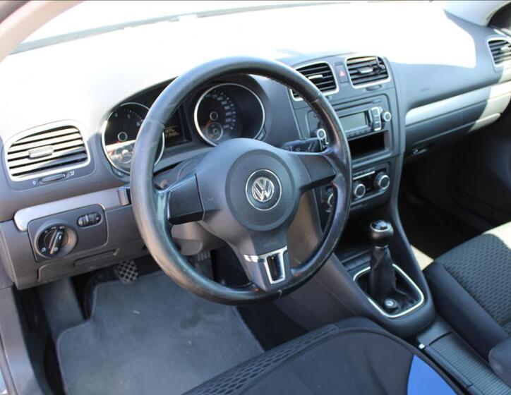 Volkswagen Golf 10