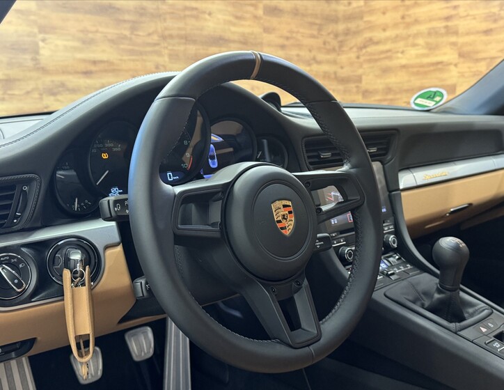 Porsche 911 16