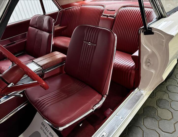 Ford Thunderbird 36