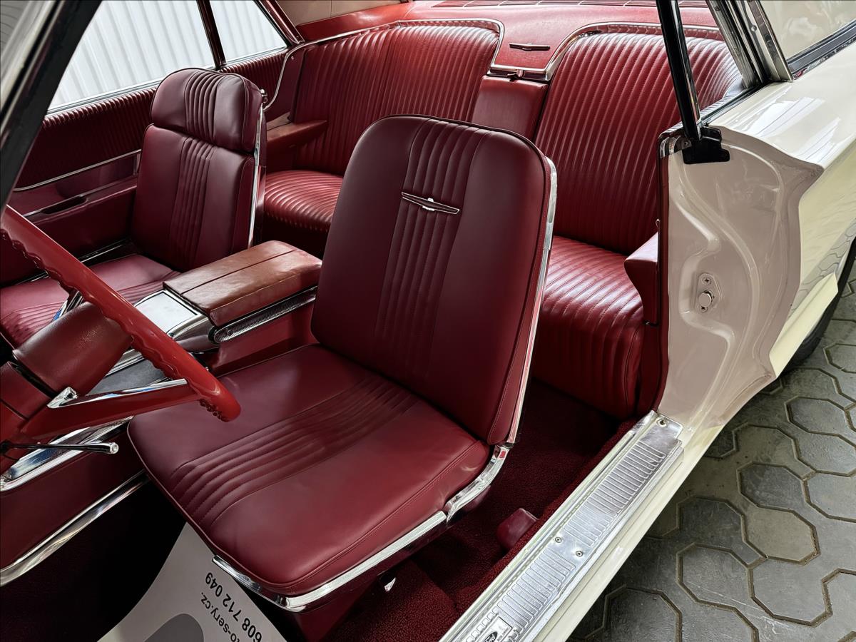 Ford Thunderbird