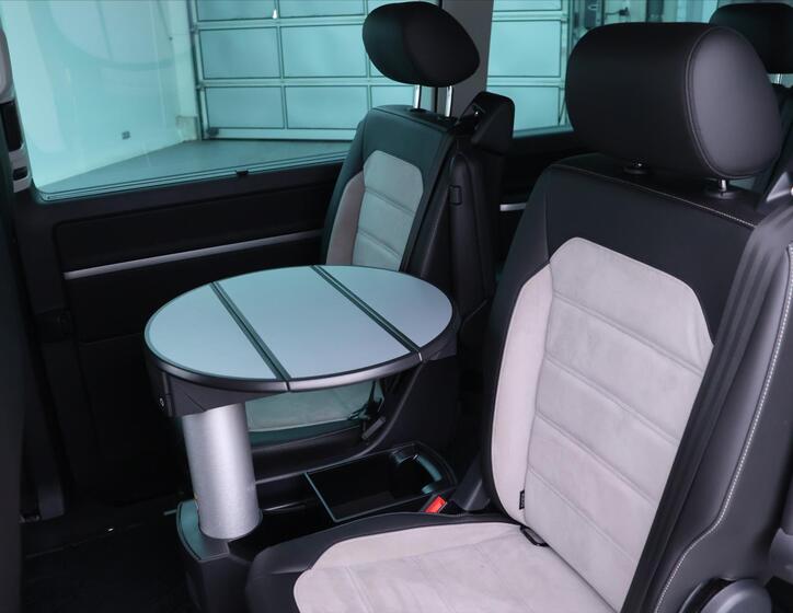 Volkswagen Multivan 20