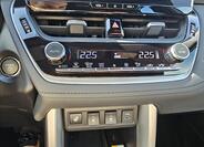 Toyota Corolla Cross 8