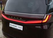 Lexus LM 350h 50