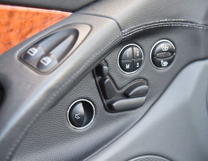 Mercedes-Benz SL 16