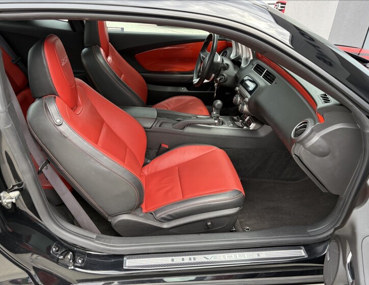 Chevrolet Camaro 21