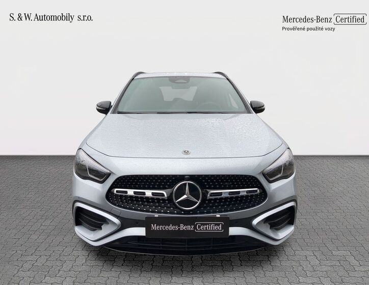 Mercedes-Benz GLA 2