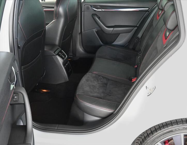 Škoda Octavia 10