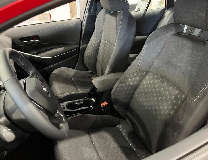 Toyota Corolla 12