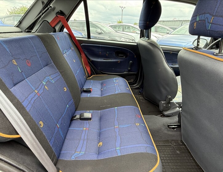 Citroën Saxo 14