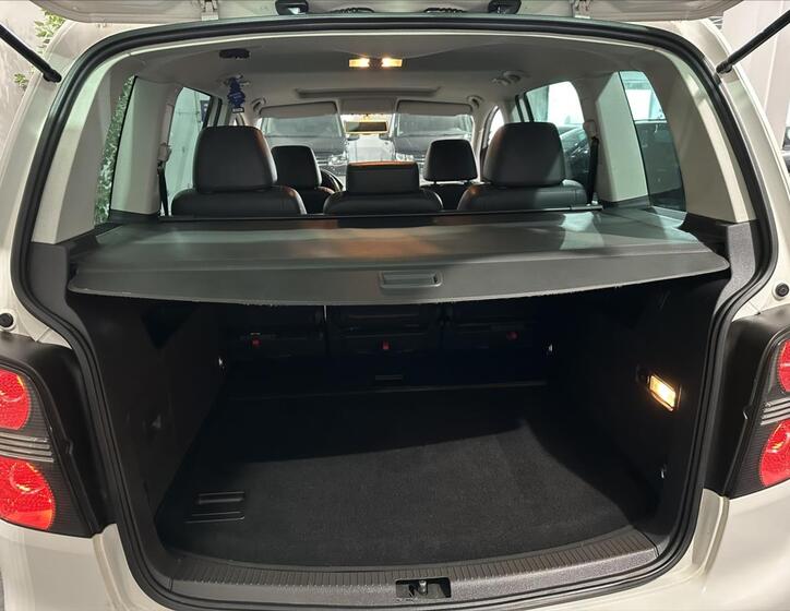 Volkswagen Touran 22