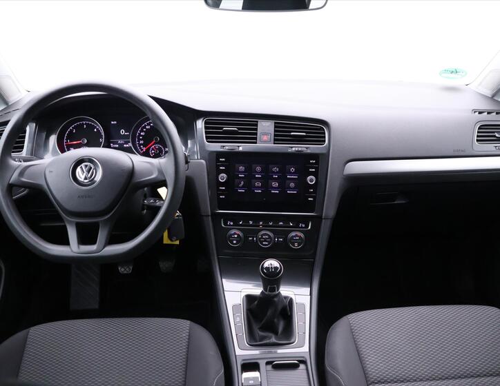 Volkswagen Golf 20