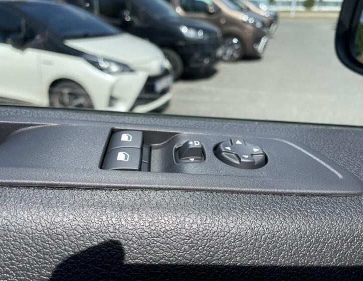 Toyota ProAce 23